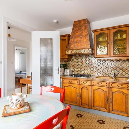 Maison Des Demoiselles - Welkeys Holiday home *